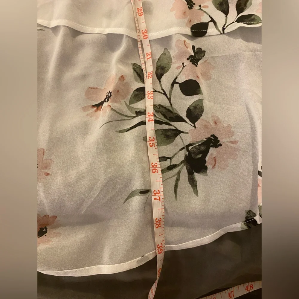 Torrid High Low Short Sleeve Blouse Size 3 - Picture 8 of 9